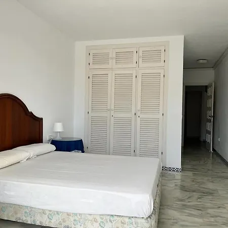 Apartment Bright And With Incredible Views In Beachfront Fuengirola